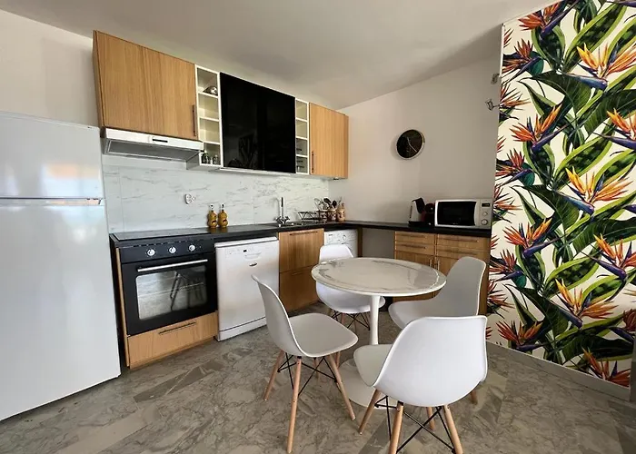 4 Pieces, Vue Mer, Piscine Et Parking Prive * La Grande-Motte